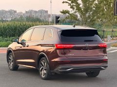 Volkswagen Viloran 330TSI Luxury - ფოტო 9