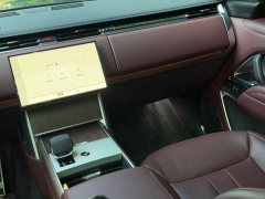 Land Rover Range Rover 2025 3.0 L6 400PS Genesis Extended Wheelbase - ფოტო 12