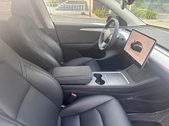 Tesla Model Y Rear-Wheel Drive - ფოტო 4