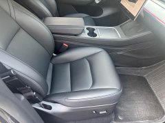 Tesla Model Y Rear-Wheel Drive - ფოტო 6