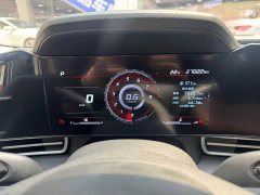 Hyundai Elantra 1.5L CVT Luxury - ფოტო 15