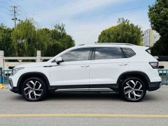Volkswagen Touareg 300TSI Two-Wheel Drive Full Moon Edition - ფოტო 4