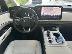 Lexus LM 2025 500h Six-Seat Premium Edition - ფოტო 11