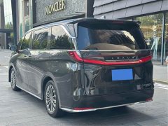 Lexus LM 2025 500h Six-Seat Premium Edition - ფოტო 4