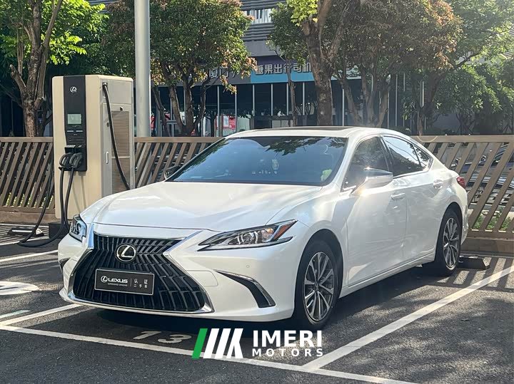 Lexus ES 2021 200 Premium Edition - ავტომობილი ჩინეთიდან