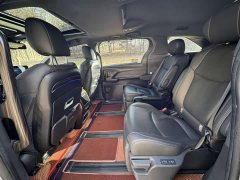 Toyota Sienna 2.5L Hybrid Premium Edition - ფოტო 11