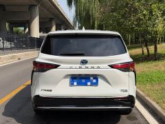 Toyota Sienna 2.5L Hybrid Premium Edition - ფოტო 5