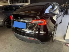 Tesla Model Y Rear-Wheel Drive - ფოტო 14