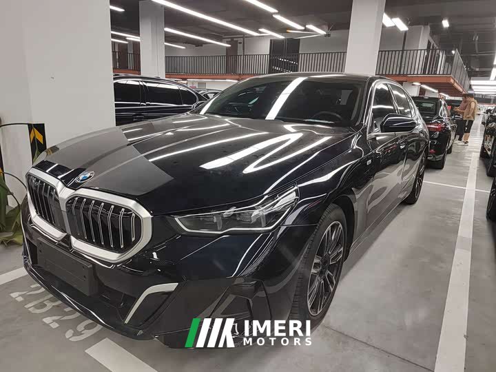 BMW 5 Series 530Li Premier M Sport Package - ავტომობილი ჩინეთიდან