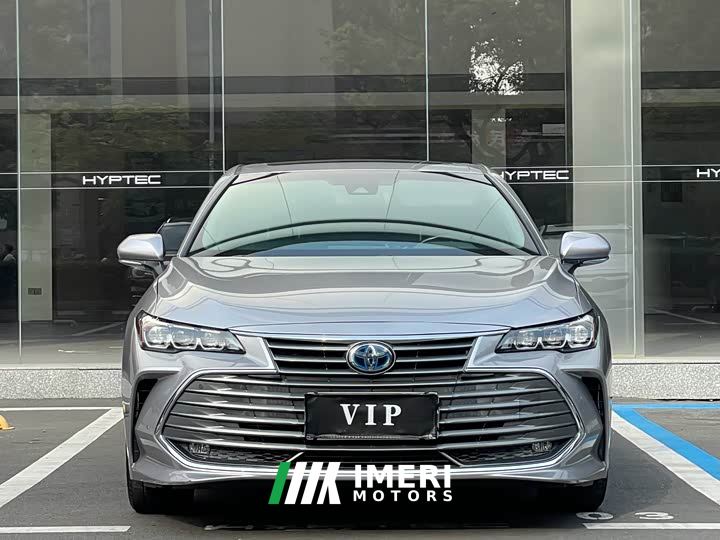 Toyota Avalon Hybrid 2.5L Luxury National VI