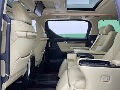 Toyota Vellfire 2020 Dual Motor 2.5L HV Premium Edition - ფოტო 7