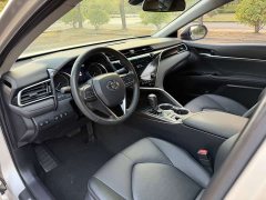 Toyota Camry 2.5G Luxury - ფოტო 8
