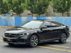 Volkswagen Passat 330TSI Starry Sky Luxury Edition - ფოტო 1