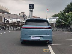 Li Auto L7 Max - ფოტო 6