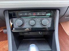 Volkswagen Jetta VS7 280TSI Automatic Entry-Level - ფოტო 9