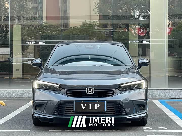 Honda Civic 240TURBO CVT Fuel Dynamic Edition