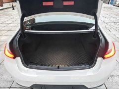 BMW 3 Series 2024 320i M Sport Package - ფოტო 17