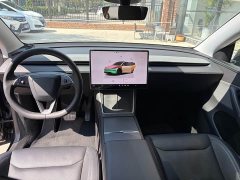 Tesla Model Y Rear-Wheel Drive - ფოტო 5