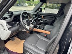 Land Rover Defender 130 3.0T P400 HSE - ფოტო 14