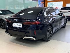 BMW 5 Series 530Li Premier M Sport Package - ფოტო 8