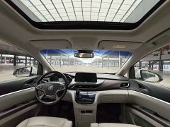 Buick GL8 Land Business Class 652T Luxury - ფოტო 12
