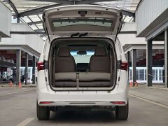 Buick GL8 Land Business Class 652T Luxury - ფოტო 19