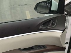 Buick GL8 Land Business Class 652T Luxury - ფოტო 5