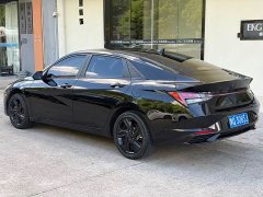 Hyundai Elantra 1.5L CVT LUX Black Knight Limited Edition - ფოტო 4