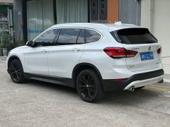 BMW X1 sDrive20Li Fashion Edition - ფოტო 4