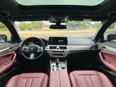 BMW 5 Series Facelift 530Li Premier M Sport Package - ფოტო 9
