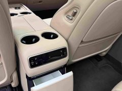 Li Auto i8 2025 Standard Edition - ფოტო 8