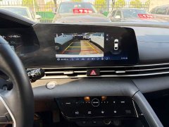 Hyundai Elantra 2022 1.5L CVT Luxury - ფოტო 15
