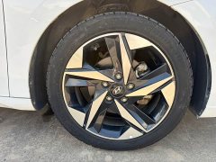 Hyundai Elantra 2022 1.5L CVT Luxury - ფოტო 20