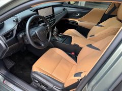 Lexus ES 2022 300h Premium Edition - ფოტო 10