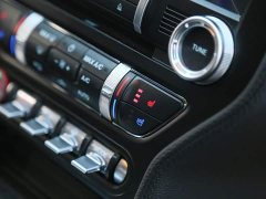 Ford Mustang 2020 2.3L EcoBoost Black Obsidian Special Edition - ფოტო 19