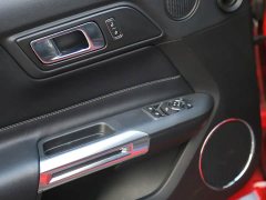 Ford Mustang 2020 2.3L EcoBoost Black Obsidian Special Edition - ფოტო 7