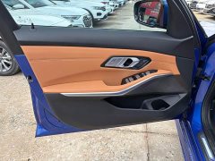 BMW 3 Series 320Li M Sport Package - ფოტო 16
