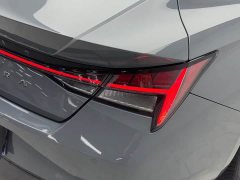 Hyundai Elantra 1.5L CVT Luxury - ფოტო 10