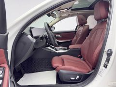 BMW 3 Series 320Li M Sport Package - ფოტო 12