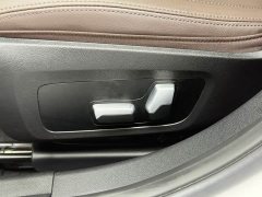 BMW 3 Series 320i M Sport Package - ფოტო 13