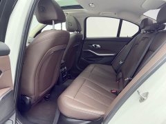 BMW 3 Series 320i M Sport Package - ფოტო 15