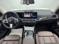 BMW 3 Series 320i M Sport Package - ფოტო 19