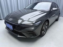 Hyundai Elantra 1.5L CVT Luxury - ფოტო 1