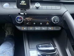 Hyundai Elantra 1.5L CVT Luxury - ფოტო 14