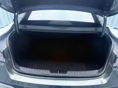 Hyundai Elantra 1.5L CVT Luxury - ფოტო 17