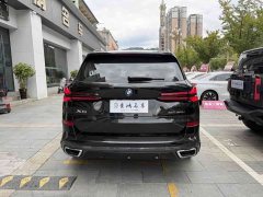 BMW X5 xDrive 30Li M Sport Luxury Night Edition Package - ფოტო 3