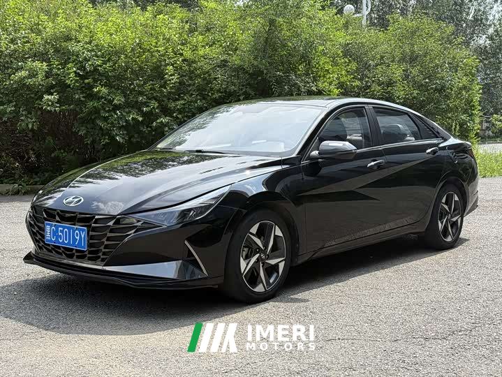 Hyundai Elantra 1.5L CVT Luxury