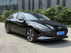 Hyundai Elantra 2022 1.5L CVT Luxury - ფოტო 3