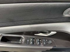 Hyundai Elantra 2022 1.5L CVT Luxury - ფოტო 4