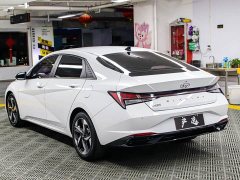 Hyundai Elantra 1.5L CVT Luxury - ფოტო 19